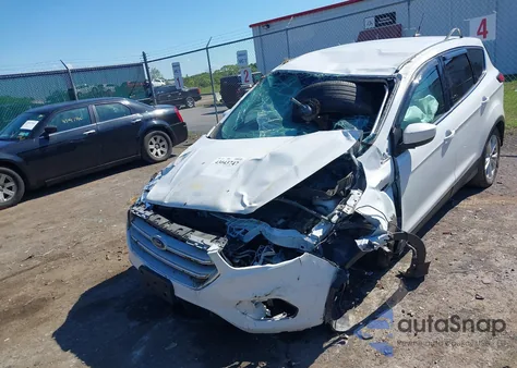 2019 Ford Escape Se from USA, damaged, VIN 1FMCU9GD3KUB64185